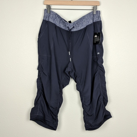 lukka capri pants